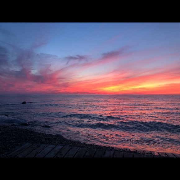 Meet your Posher, Victoria - Picture 1 of 1